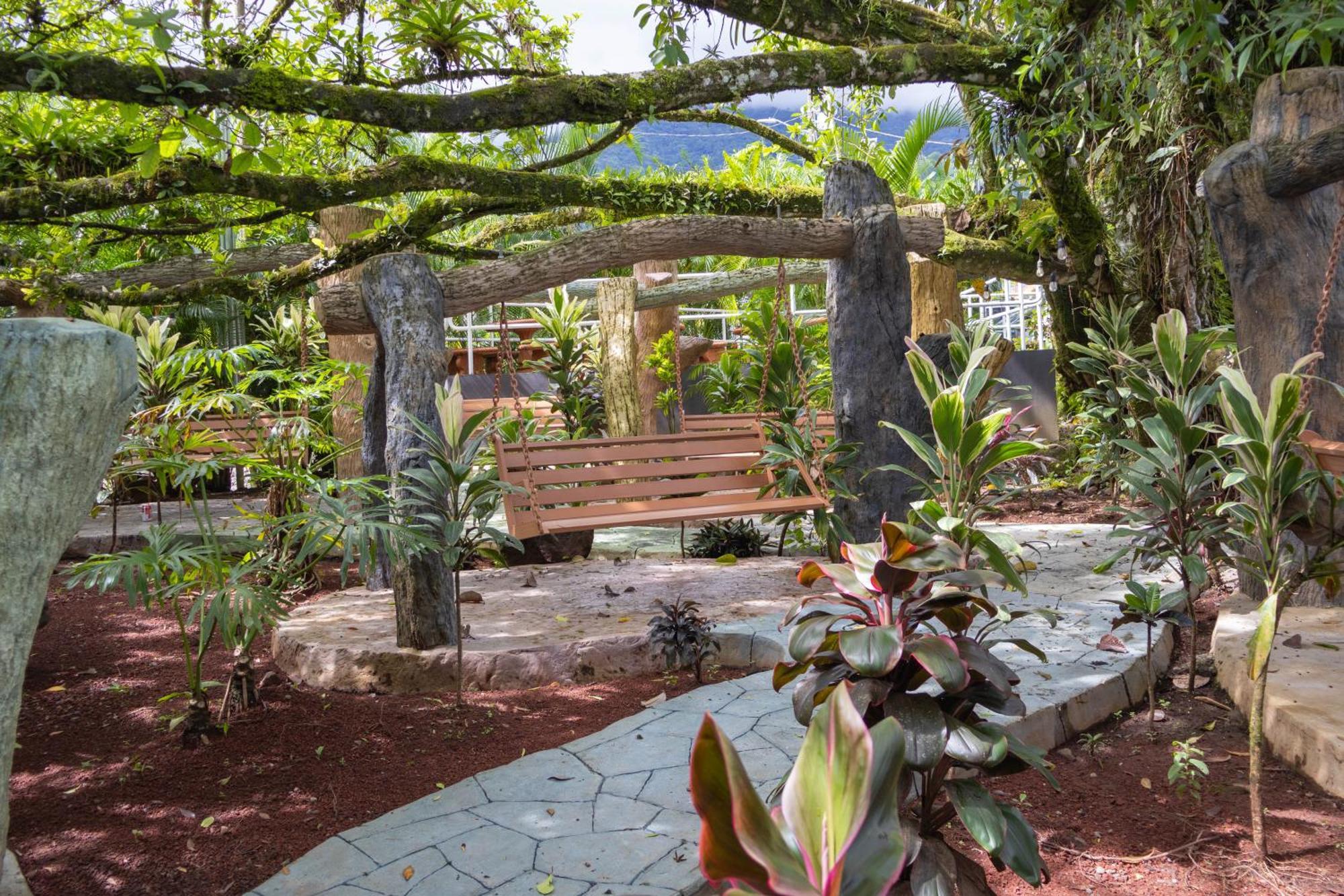 Hotel Relax Termalitas - Thermal Water La Fortuna Exterior foto