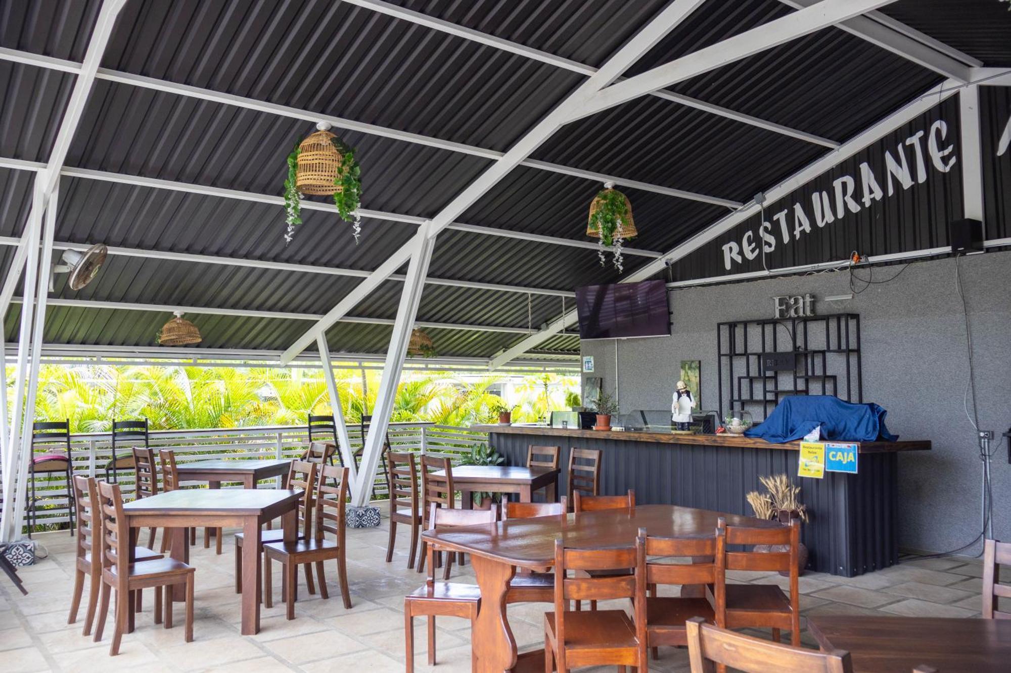 Hotel Relax Termalitas - Thermal Water La Fortuna Exterior foto