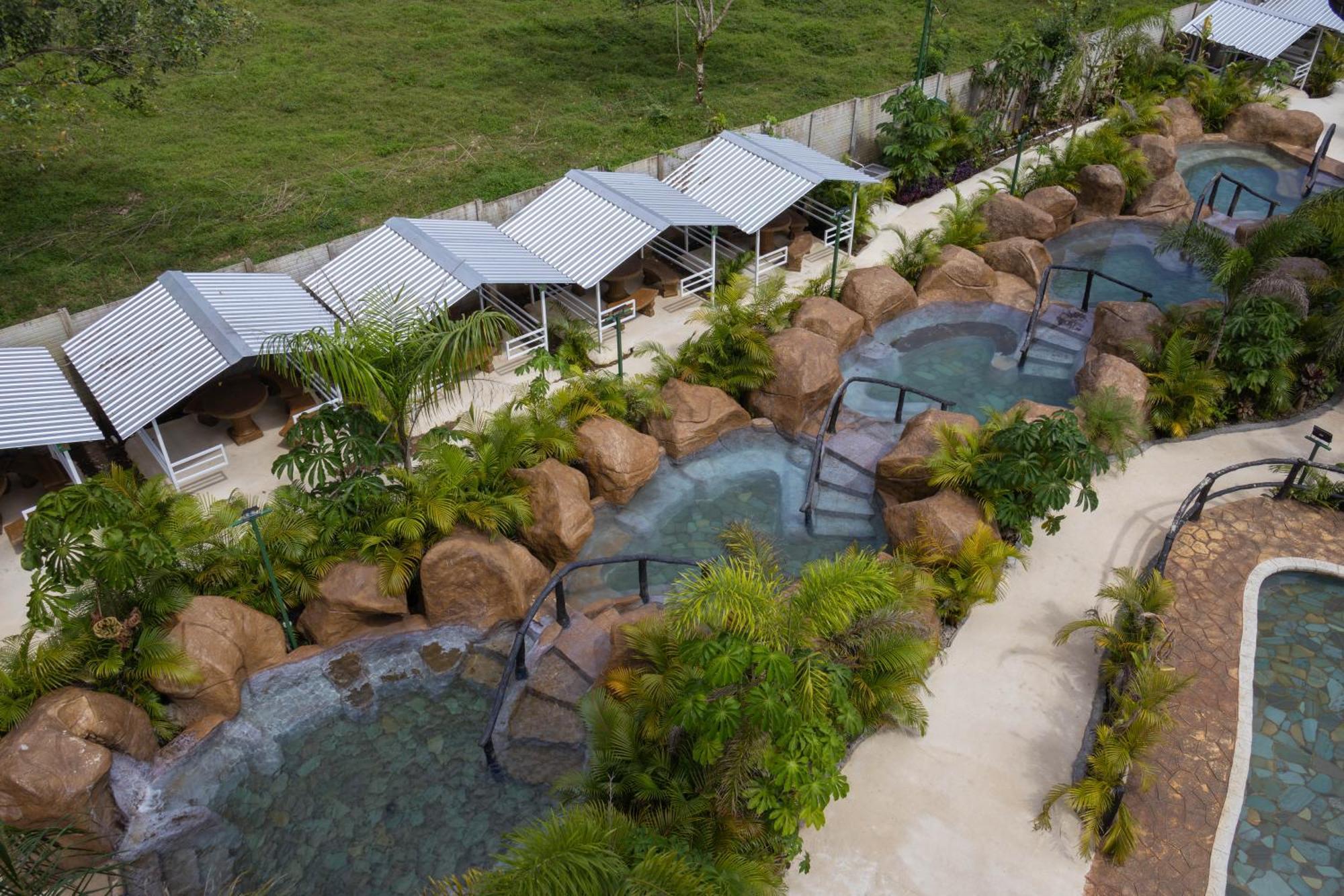 Hotel Relax Termalitas - Thermal Water La Fortuna Exterior foto