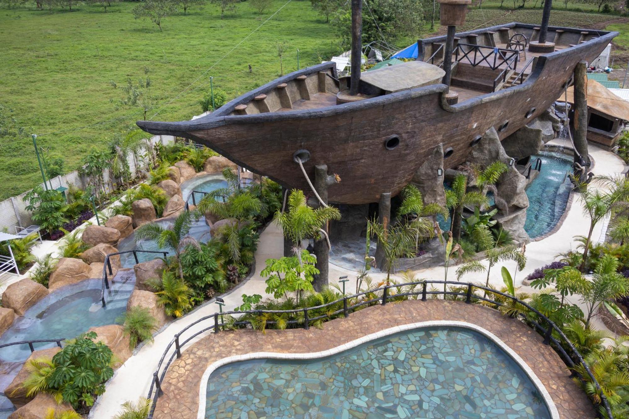 Hotel Relax Termalitas - Thermal Water La Fortuna Exterior foto