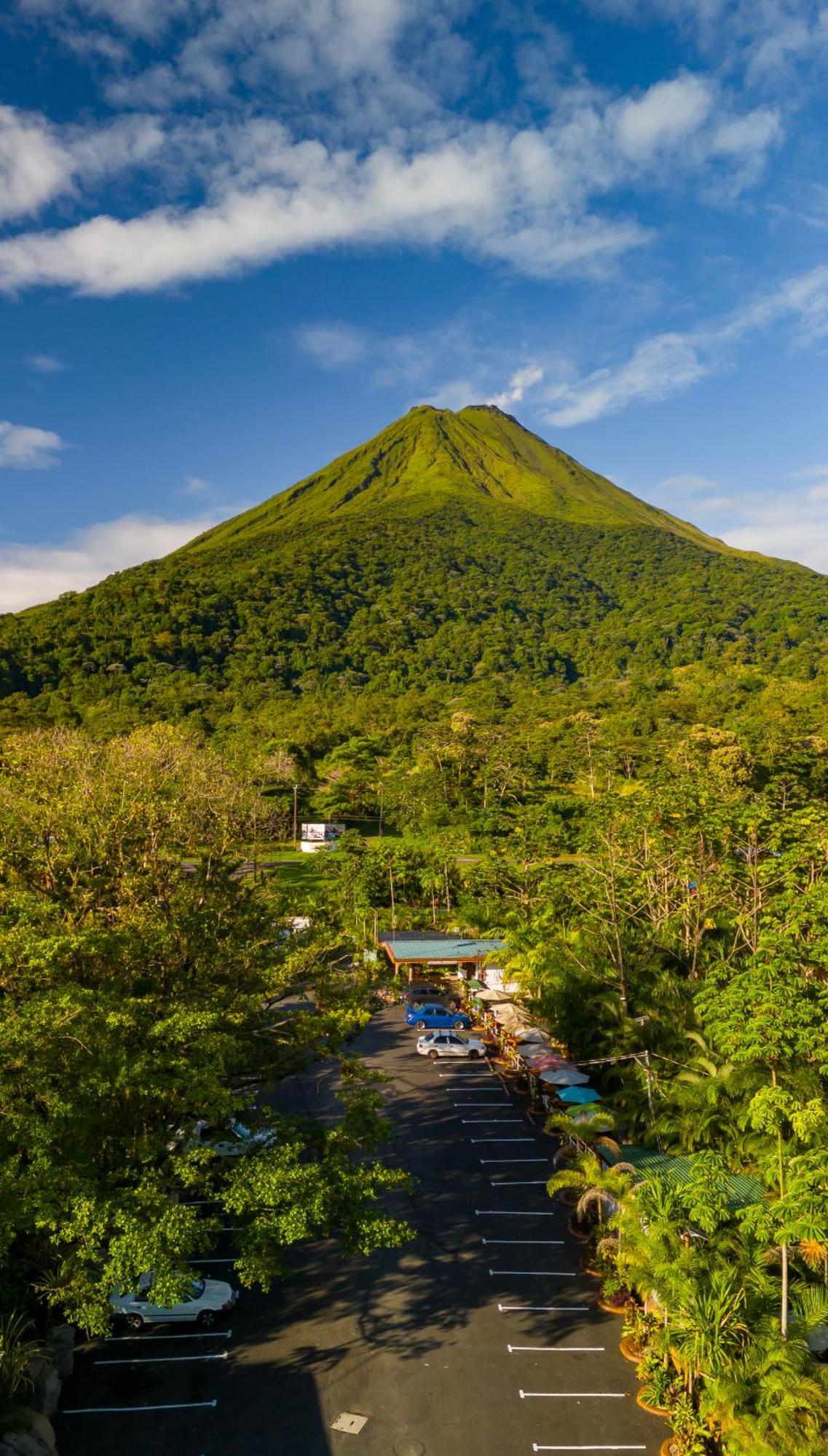 Hotel Relax Termalitas - Thermal Water La Fortuna Exterior foto
